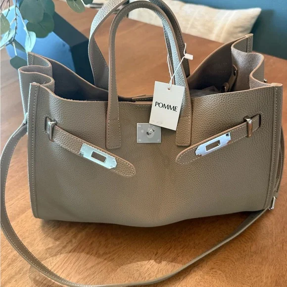 Green Pomme Handbag! - Picture 3 of 3